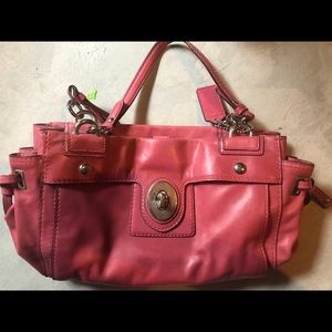 COPY - Lipstick 💄 Pink Coach purse